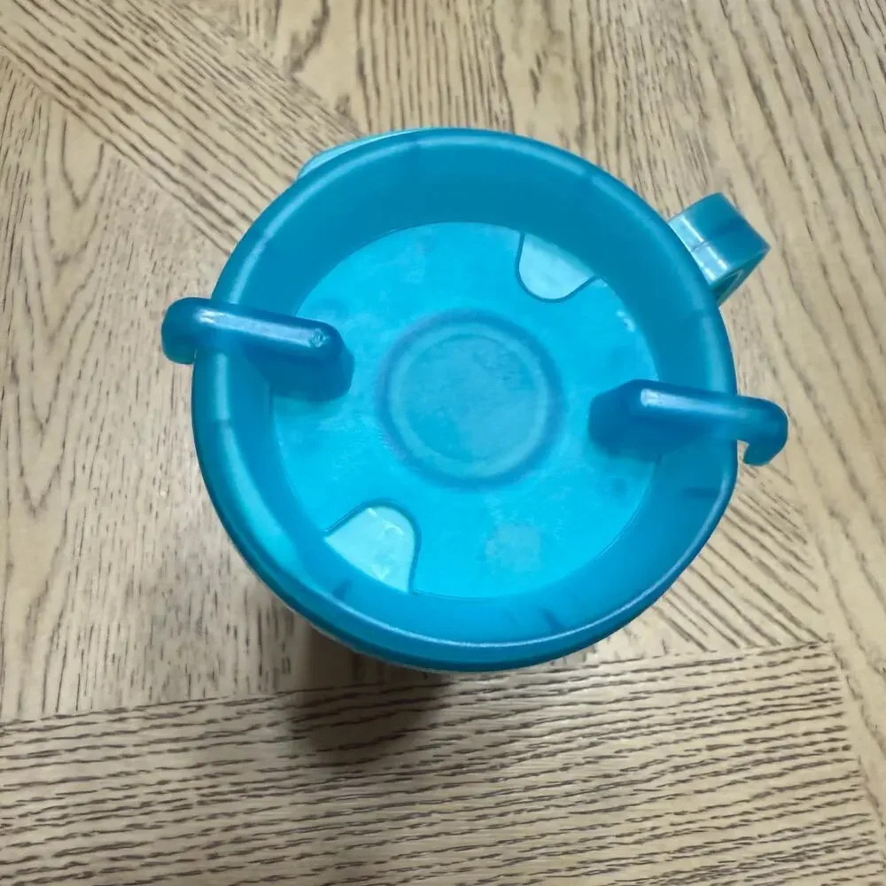 Whirley Warren Walt‎ Disney World Parks Mickey Refillable Mug Tumbler Teal
